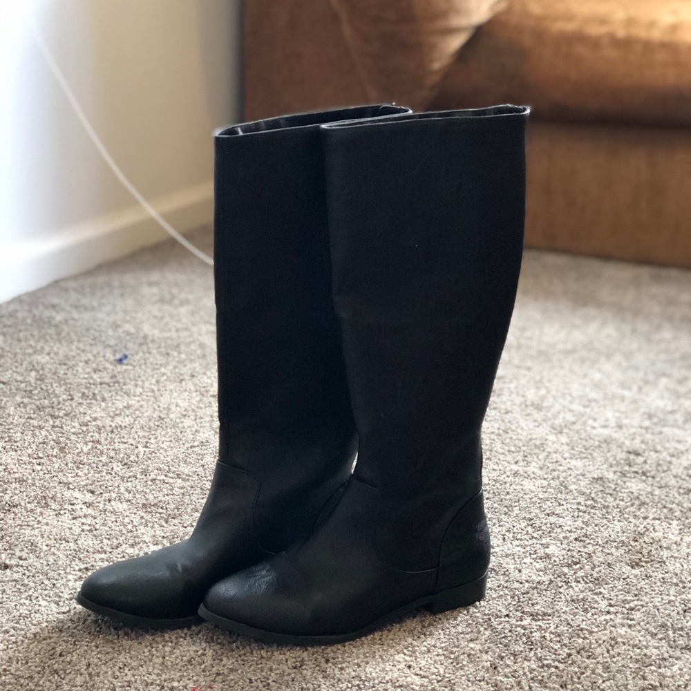 American Eagle boots